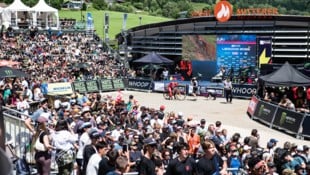 Der Zielraum in Leogang war komplett voll.
