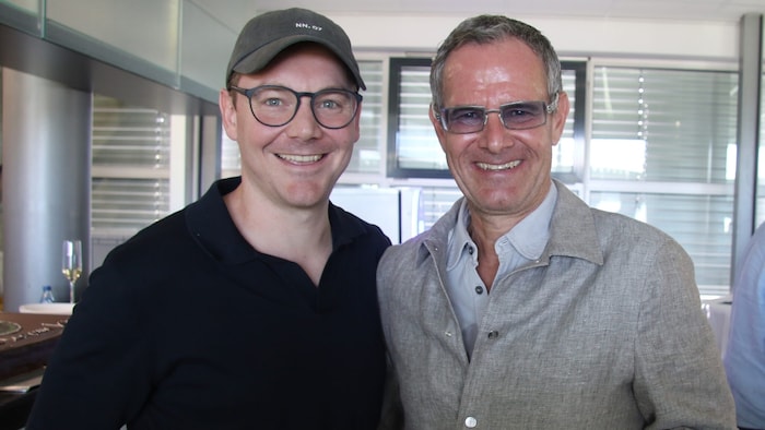Thomas und Manfred Pletzer (rechts) fieberten mit dem FC Wacker Innsbruck mit.