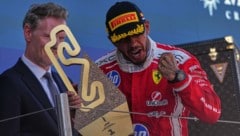 Lewis Hamilton (m.) hat den Grand Prix von Katalonien gewonnen.