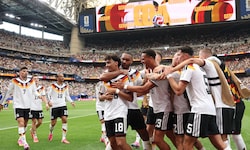 Perfekter Start in die WM: Die deutsche Mannschaft gab sich keine Blöße und gewann mit 7:1 gegen ...