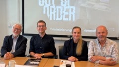 Wolfgang Benedek, Robert Krotzer, Daniela Grabovac, Jörg-Martin Willnauer bei der Präsentation ...