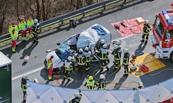 Schwerer Auffahrunfall im März auf der Inntalautobahn bei Langkampfen, der Lenker starb.