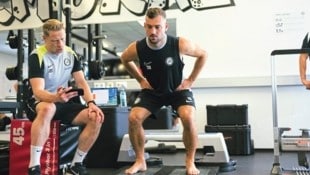 Noch ungewohnt: Der Ex-Hartberger Jürgen Heil in der schwarzen Sturm-Dress.