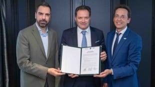 Die Unterzeichner Ochsner (IV), Minister Totschnig und Puttinger (Green Tech Valley)