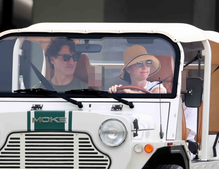 Mit dem Jeep ging es für Trudeau und Perry zum Date in den Park.