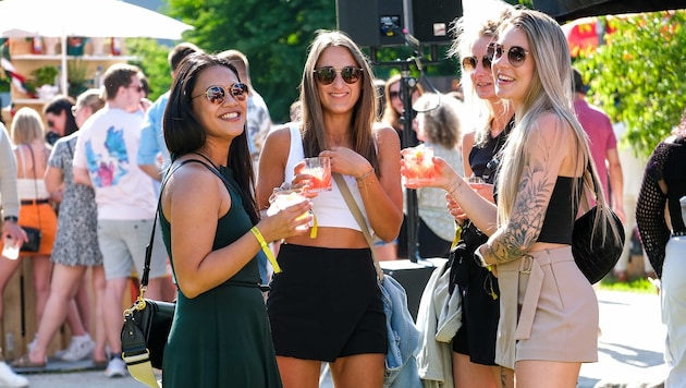 Barkeeper überraschen die Besucher mit außergewöhnlichen Drink-Kreationen.