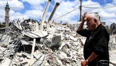 Zerstörte Wohnhäuser nach einem israelischen Angriff in der südlibanesischen Stadt Nabatäa