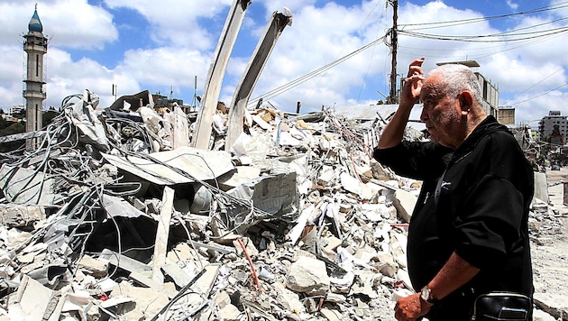 Zerstörte Wohnhäuser nach einem israelischen Angriff in der südlibanesischen Stadt Nabatäa