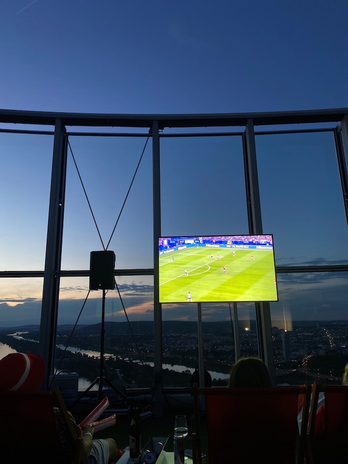 Für alle Fußball-Fans hat man sich diesmal etwas ganz Besonderes einfallen lassen: ein ...