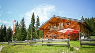 Einkehren, Probier-Häppchen und Live-Musik genießen.