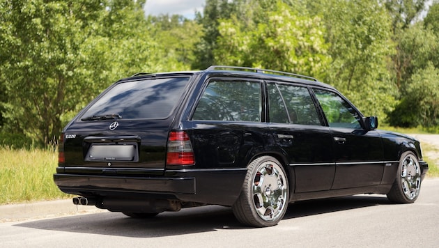 Der 33-Jährige war mit einem schwarzen Mercedes unterwegs. (Symbolbild)