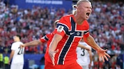 Norwegen-Stürmer Erling Haaland hält bei 62 Toren in 54 Länderspielen.