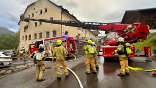 Gegen 19.30 Uhr kam es im Keller des Mehrparteienhauses zu dem Brand.
