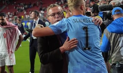 Ralf Rangnick feierte mit seinen Schützlingen.