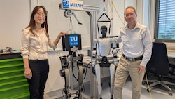 Dongheui Lee und Christian Ott von der Technischen Universität Wien beantworten im Gespräch mit ...