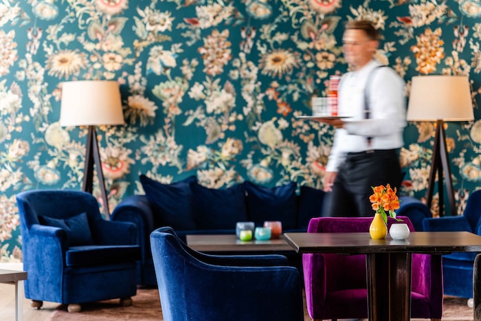 Das Rungholt ist ein Hotel zum Wohlfühlen in spektakulärer Lage – das berühmte Rote Kliff liegt ...