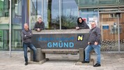 Aktivisten rund um Tamara Schönsgibl (2. .v. re.) kämpfen um den Erhalt des Spitals. 