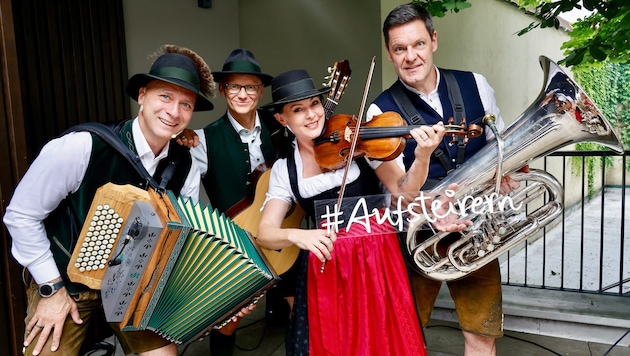 Bei der Präsentation des Programmes am Mittwoch wurde zünftig aufgespielt.