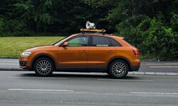 Durchsagen aus dem Lautsprecher- wagen, wie damals. Der Kampf um Klinik Gmünd geht weiter.