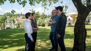 Markus Kaser, Daniela Haluza, Volker Plass und Paul Ivić (v. l. n. r.) im Gespräch