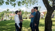 Markus Kaser, Daniela Haluza, Volker Plass und Paul Ivić (v. l. n. r.) im Gespräch