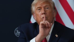 Trump beim G7-Gipfel im französischen Evian – in den kommenden Tagen will er den kompletten Text ...