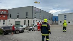 Hier passierte der Unfall – beteiligt waren ein Pkw und ein Fahrzeug des Roten Kreuzes.