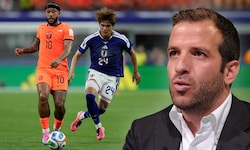 Rafael van der Vaart hat sich für seine Aussagen über Japans Nationalmannschaft entschuldigt.