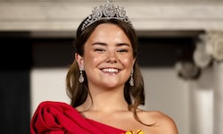 Prinzessin Ariane feierte am Mittwochabend gleich ein doppeltes Debüt: Sie war zum ersten Mal ...