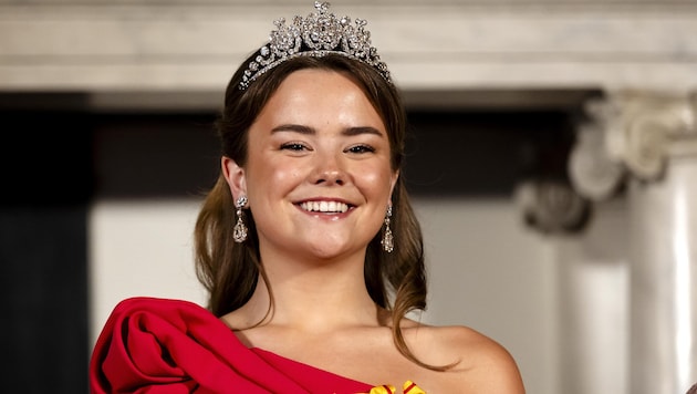 Prinzessin Ariane feierte am Mittwochabend gleich ein doppeltes Debüt: Sie war zum ersten Mal ...