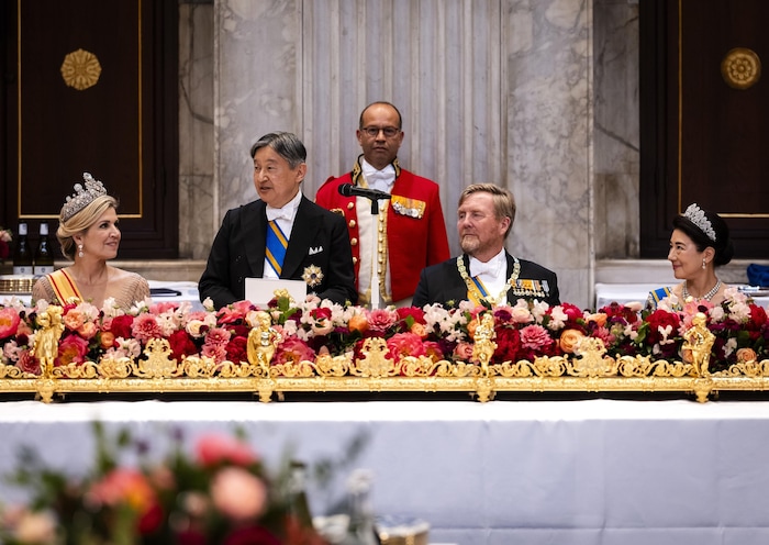 Die royale Tafel war zu Ehren des japanischen Kaiserpaares reich geschmückt.