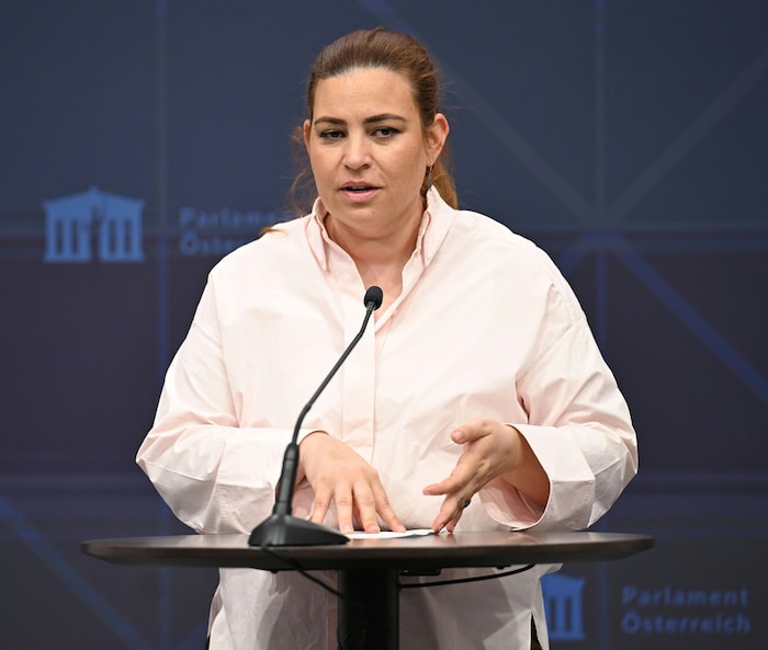 Nina Tomaselli übt scharfe Kritik.