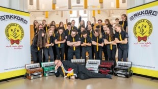 Adrian Holzer leitet seit 25 Jahren die Musikschule Fröhlich Klagenfurt, die zum ...