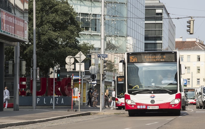 Etwas zu wild soll eine Fahrt im 15A (Symbolbild) für einige Wiener gewesen sein.