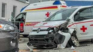 Der Lenker dieses Polos fuhr frontal gegen ein anderes Auto.