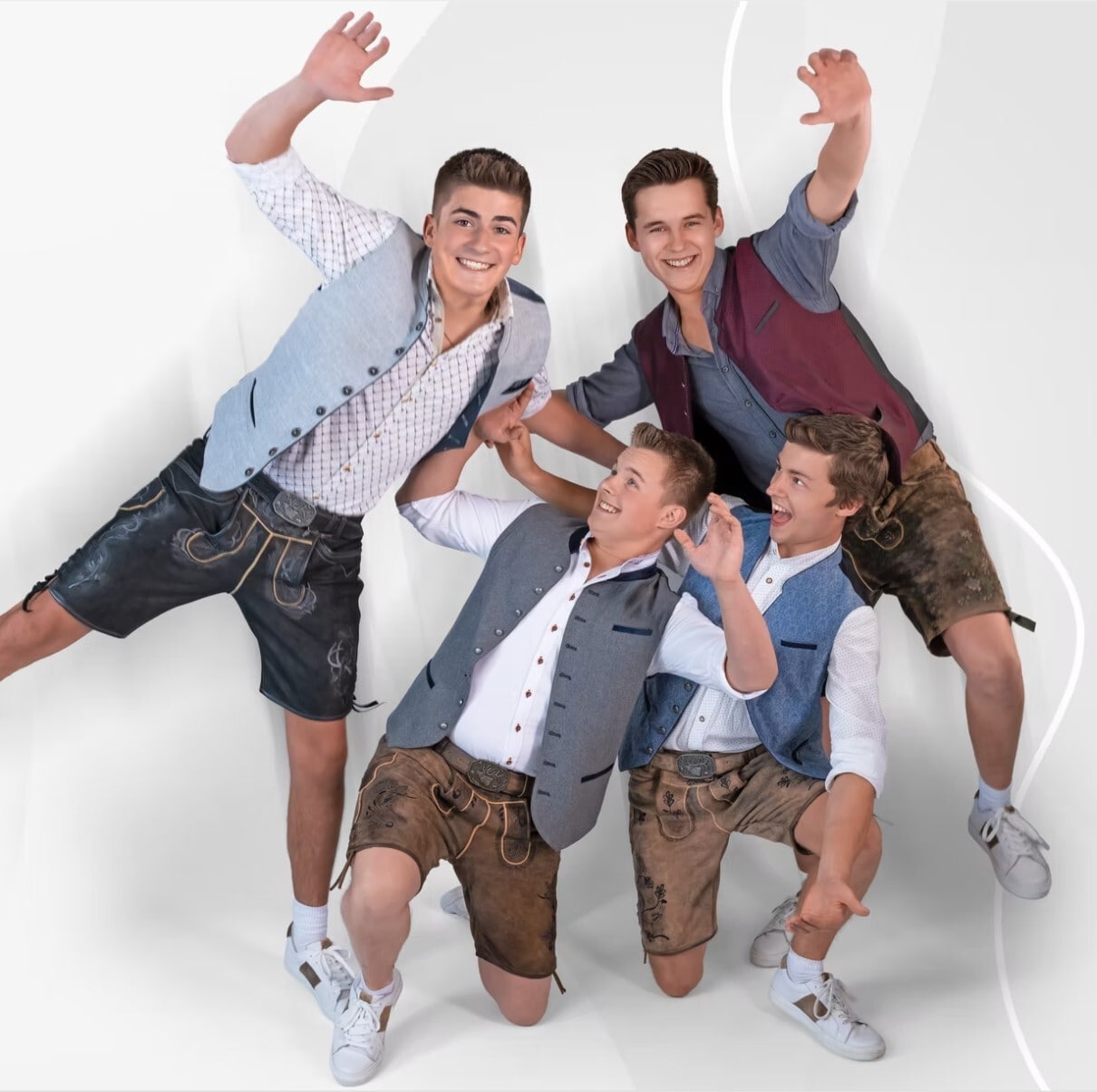 Die Jungs von Brennholz aus Tirol.