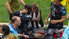 Kone wurde von Trainer Marsch umarmt. 