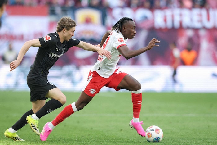 Diomande (re.) spielte heuer in Leipzig groß auf.