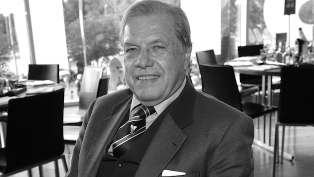 Hans Buzek ist tot.
