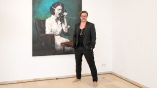 Mit „Leave The Future Behind“ tauchen die Salzkammergutfestwochen im Gmundner K-Hof Museum in ...