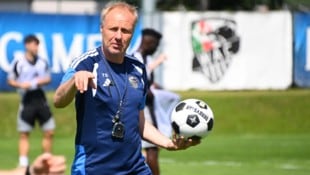 WAC-Trainer Thomas Silberberger spricht vorm ersten Testspiel über seine Neuen.