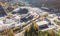 Das neue Heizwerk (Mitte) wird in Stallehr errichtet werden.