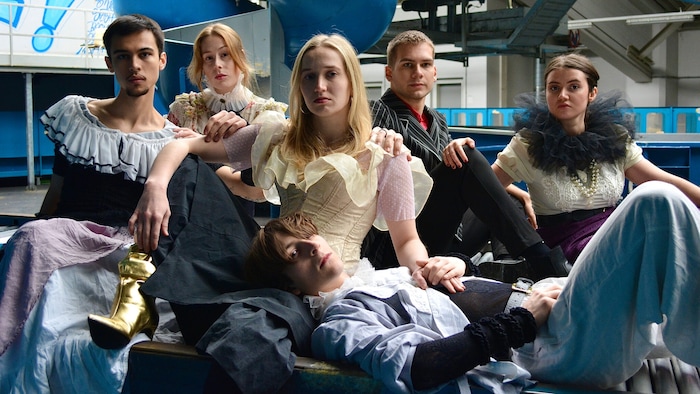 Neue Gesichter, große Talente: Das junge Schauspielensemble der Bruckneruni präsentiert einen ...