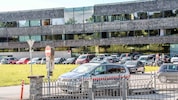 In der Schule versucht man, den Alltag einkehren zu lassen.