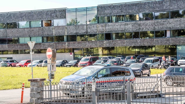 In der Schule versucht man, den Alltag einkehren zu lassen.