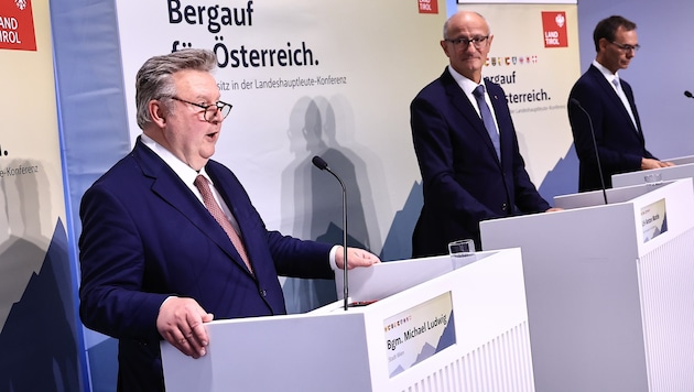 Die Landeshauptleute schworen sich auf den Gipfel im Kanzleramt ein.