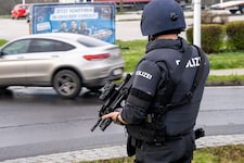 Die Fahndung nach dem Täter läuft.