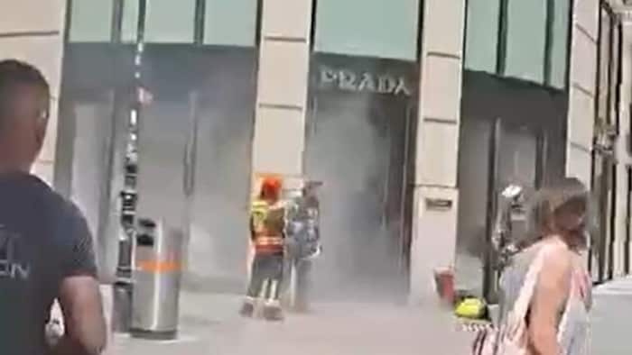 Dichter Nebel in der Prada-Boutique