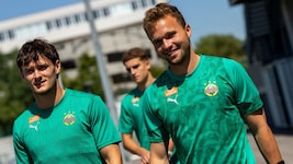Moritz Oswald (l.) wechselt leihweise zur WSG Tirol.