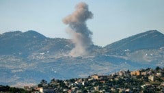 Die israelische Armee griff am Freitag Ziele im Libanon an.